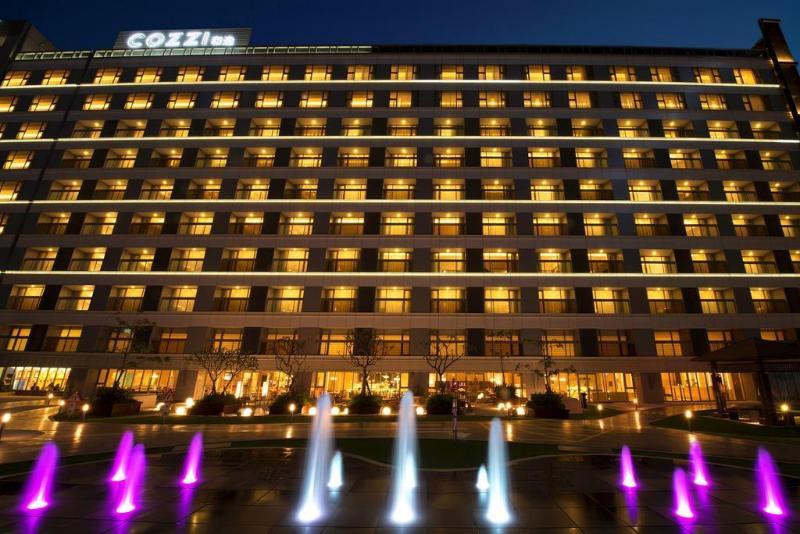Hotel Cozzi Ximen Tainan Extérieur photo