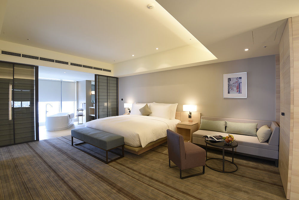 Hotel Cozzi Ximen Tainan Extérieur photo